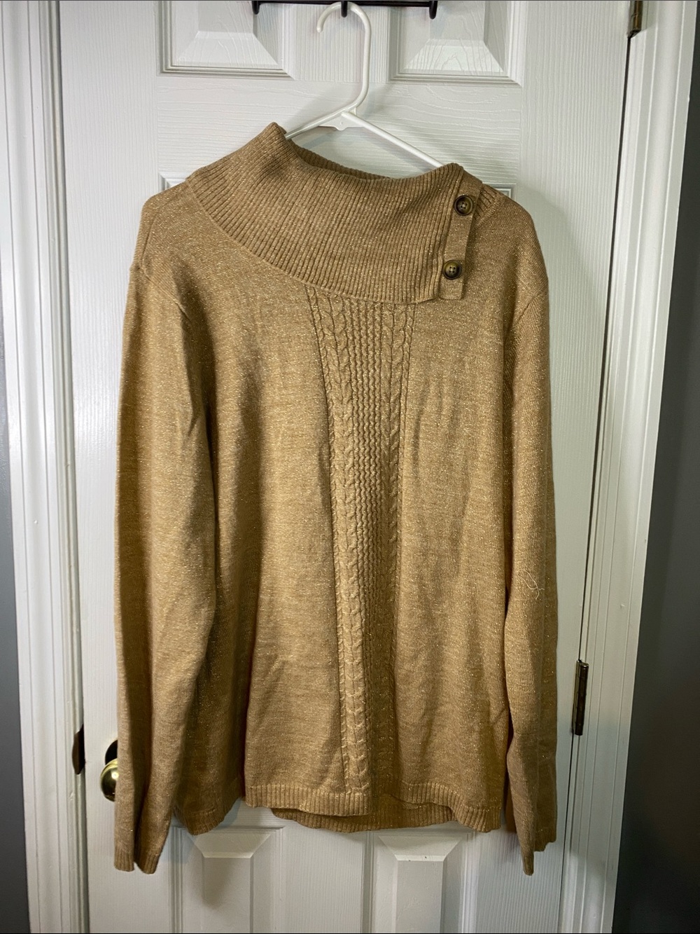 BriggsWomen's Tan Cable-Knit Button-Neck Sweater Size XLarge Gold.